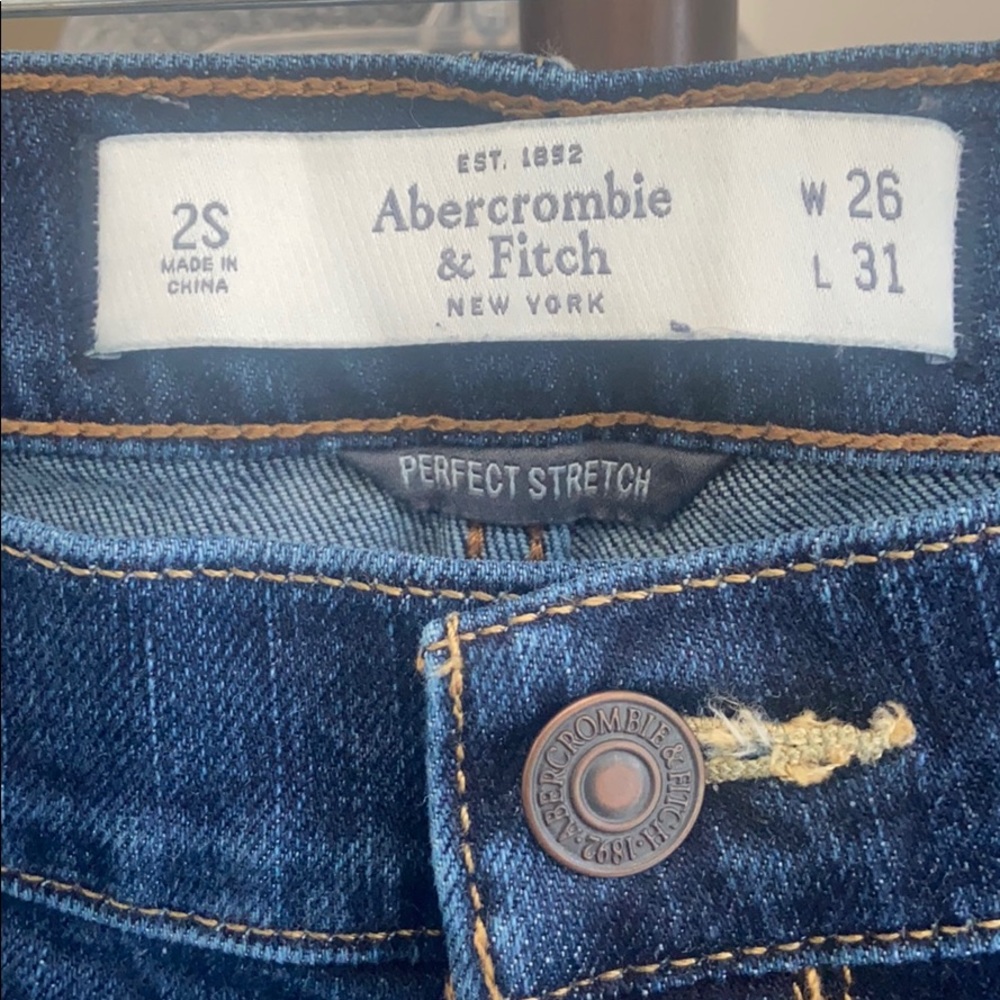 Abercrombie & Fitch Erin Stretch Jeans, Short - Picture 2 of 6